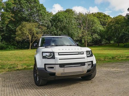 Land Rover Defender (2020+) Grille Kit - Linear-18 GK-DEF18-01K/GK-DEF18-ELITE-01K/GK-DEF18-ILBA-01K